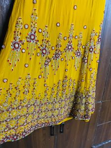Women Yellow Lehnga/Skirt