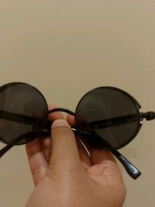 Retro Round Black Sunglasses