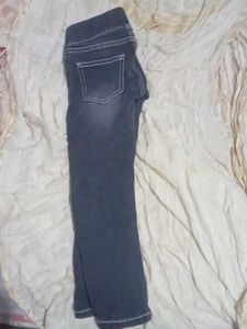 Zudio Jeans For 2-4 Years Girl