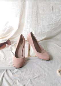 Pink Velvet Heels🎀🧸