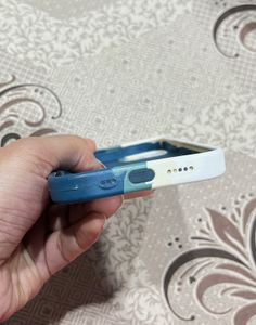 Silicon iPhone 13 Cover