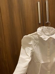 frame white shirt