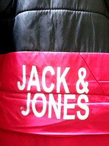 Jack &amp; Jones Stylish Puffer Jacket🧥