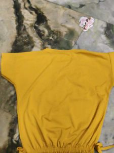 Instagram Graphic Yellow Top