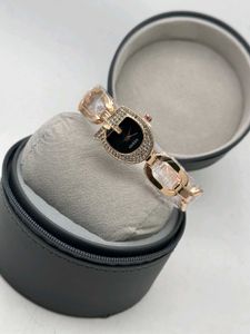 GUESS PREMIUM QUALITY NEW MODEL LADIES WATCH