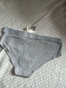 Hennes Briefs