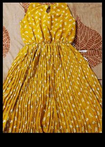 Floral Print Pleated Dress