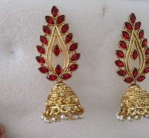 Leaf Pattern Jhumkas