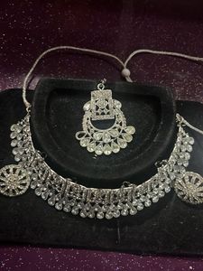 Sparkling Silver Jewelry Set