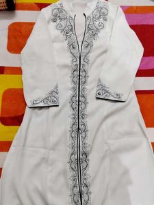 Elegant Embroidered Kurta