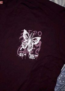 Maroon Graphic Print T-shirt