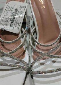 White Wedges