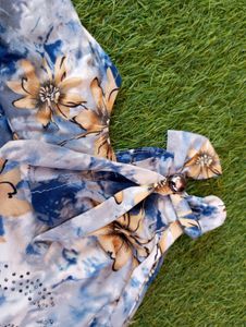 Floral Cut Out Sleeve Top