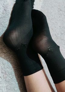 Black Split-Toe Socks