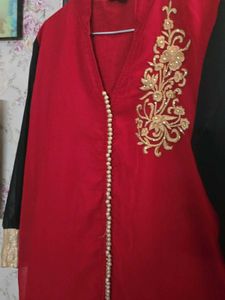 Elegant Red &amp; Black Kurta
