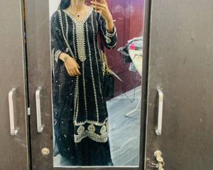 Elegant Black Embroidered Kurta Set