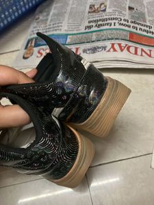 Unisex Kids Shoes 2-4 Years