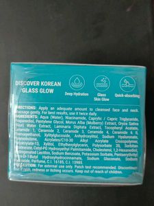 Pilgrim Hydra Glow Moisturizer