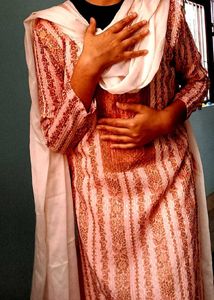 S-M Beautiful Peach &amp; Gold Embroidered Suit
