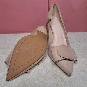 Ladies Beige Pointed Heels