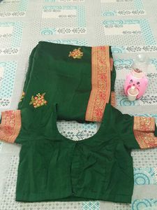 Green With Red Bordered Saree 😍..With Broad Lace