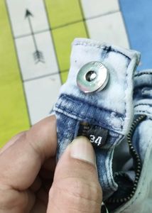 Women&#39;s Three Quarter Jeans | Size- 34 |