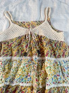 Sale🔥Korean Beach Top 🏖️🐚 🔥