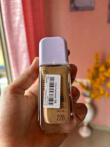 Maybelline 228 Shade Upto 30h Stay Foundation