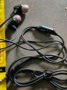 KDM K15 Wired Earphones With Mic New Unused Product