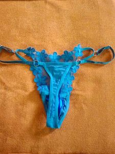 Men&#39;s Floral Detail designer Thong