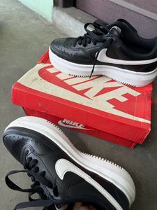 NIKE Womens Court Vision Alta