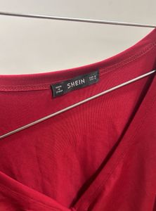 Shein Red Top❤️