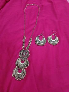 Silver Necklace &amp; Earring Set All 4 At Just 150