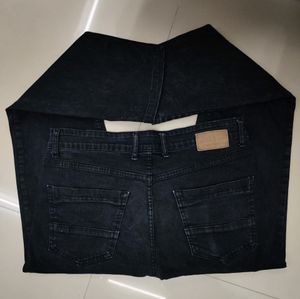 Zudio Dark Grey Slim Fit Jeans + Roadster Tshirt
