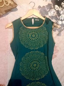Green Sleeveless A-line Fish Cut Dress, Size -XS