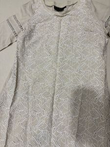 Chikankari work