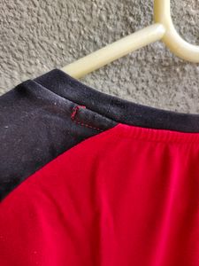 Round neck Red T-shirt
