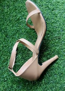 Nude Trendy Heels