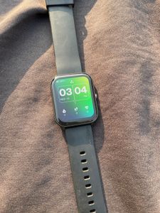 Ambrane Wise Glaze Amoled, Calling Smart Watch