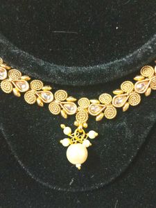 Elegant Gold-Plated Necklace Set