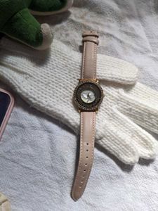 Elegant Crystal-Accented Women&#39;s Watch