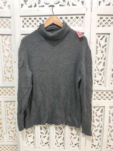🏷️New With Tag Gray Turtleneck Sweater C