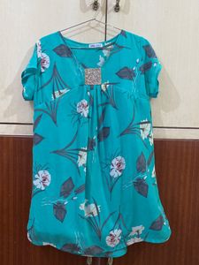 Sea Green Top Floral Flowers Size Xl