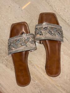 White Mirror Work Flats