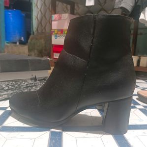 Black Boots For Women By Elle