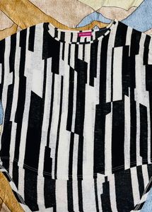 Beautiful Women Top Without Inner