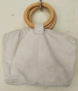 Canvas Handbag with Wooden Handles used only once