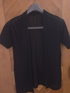 Black Knit Shurg