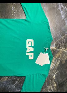 Combo of 2 Tshirts Gap Brand Size M