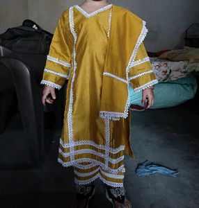 Girls' Ethnic Kurta Set